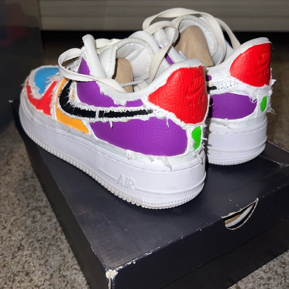 Air Force 1 ‘07 LX - Picture 2 of 5